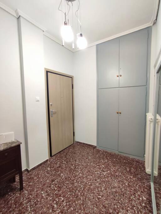 Volos Center, St Nicholas Square, Xenios المظهر الخارجي الصورة