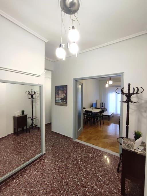 Volos Center, St Nicholas Square, Xenios المظهر الخارجي الصورة